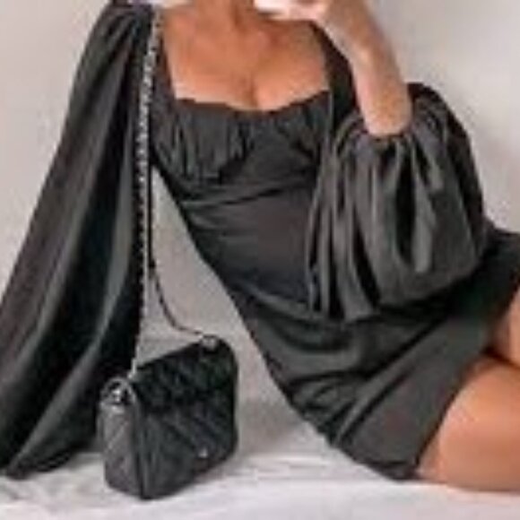Jagger & Stone - The Liv Mini Dress - Picture 1 of 2